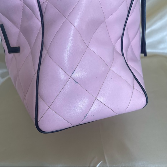 💕SOLD💕 Chanel Boston Bowling bag Sports Line quilted matelase pink black gold - Picture 10 of 17